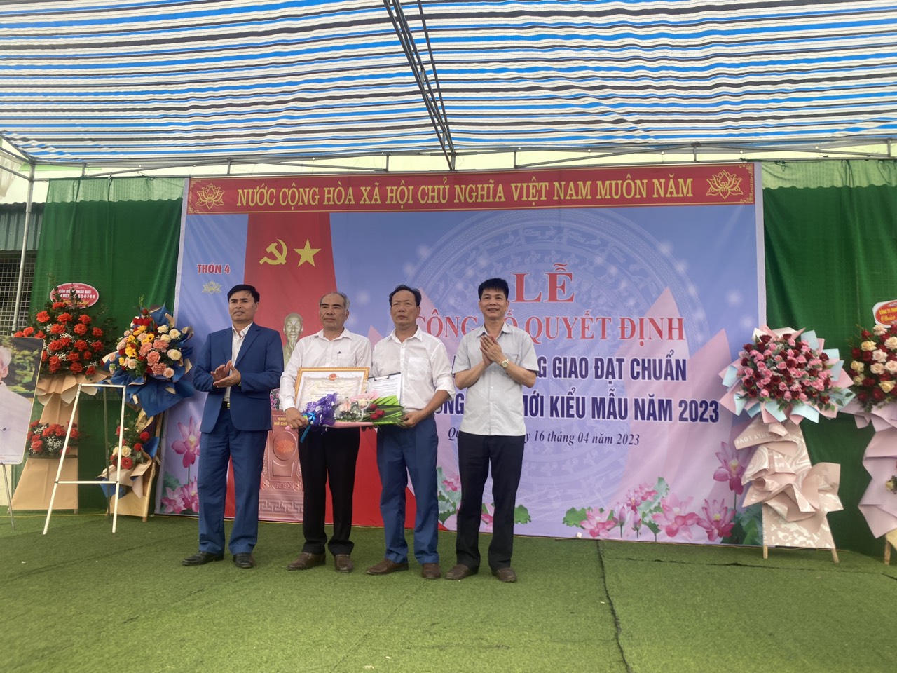 Thôn 4 xã Quảng Giao long trọng tổ chức đón nhận Quyết Định công nhận thôn Nông Thôn Mới kiểu mẫu năm 2023